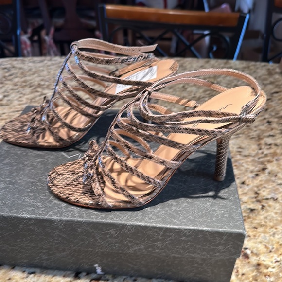 Python printed leather heels new size 10 - Picture 2 of 5